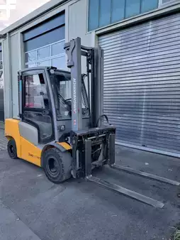 Carretilla elevadora GLP 2020  Jungheinrich TFG 435 (1)