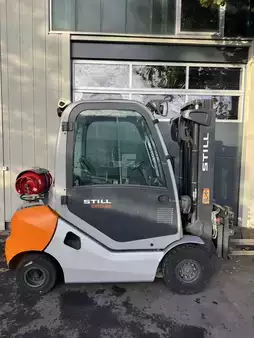 Carrelli elevatori GPL 2015  Still RX 70-25T (2)