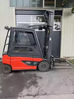 El truck - 4 hjulet 2019  Linde E25 (1)