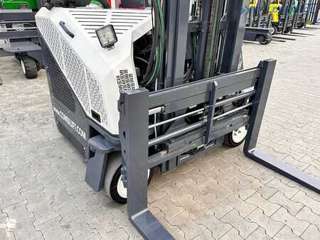 Carretilla de 4 vías 2013  Combilift C3000CB -DIESEL- 2013 year- 7020 hours (31)