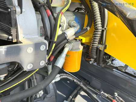 Vierwegestapler 2013  Combilift C3000 / GAS / TRIPLEX - 4900MM / ONLY 1537 HOURS / FORK POSITIONER / CABIN / LIKE NEW (28)