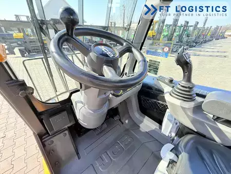 Teleskopstapler-Starr 2022  JCB JCB TLT30D / SIDE-SHIFT / FULL CABIN / YEAR 2022 / BUCKET / NEW TYRES (14)