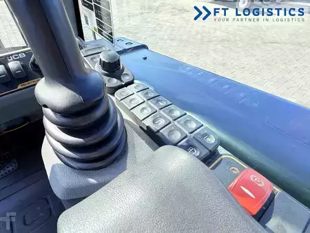 Teleskopstapler-Starr 2022  JCB JCB TLT30D / SIDE-SHIFT / FULL CABIN / YEAR 2022 / BUCKET / NEW TYRES (17)