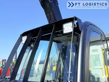 Teleskopstapler-Starr 2022  JCB JCB TLT30D / SIDE-SHIFT / FULL CABIN / YEAR 2022 / BUCKET / NEW TYRES (25)