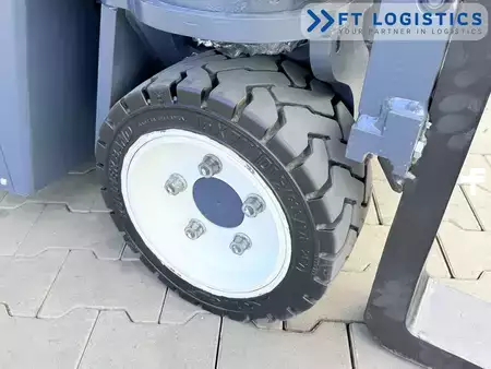 4-Vejs truck 2019  Combilift CB2500 | GAS | TRIPLEX 4900MM | FREE-LIFT | FORK-POSITIONER | SIDE-SHIFT | ONLY 1363H (5)