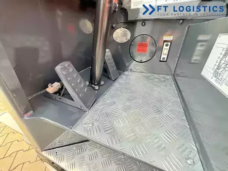 Čtyřcestný vysokozdvižný vozík 2018  Combilift CB3000 | DIESEL | TRIPLEX 6555 | FREE-LIFT | SIDE-SHIFT | FORK-POSITIONER | FULL-CABIN (11)