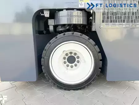 Čtyřcestný vysokozdvižný vozík 2018  Combilift CB3000 | DIESEL | TRIPLEX 6555 | FREE-LIFT | SIDE-SHIFT | FORK-POSITIONER | FULL-CABIN (26)