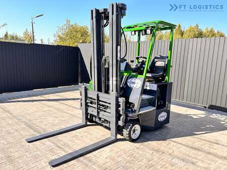 Čtyřcestný vysokozdvižný vozík 2012  Combilift C3000CB - 2012 year- Triplex -2810 hours (1)