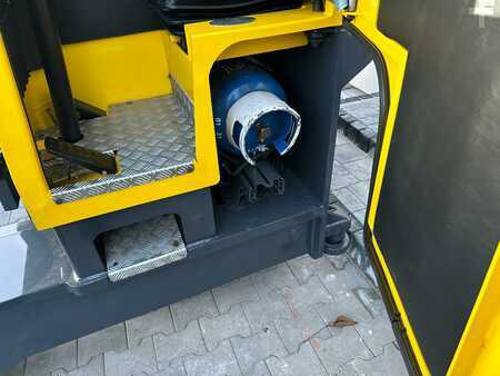 Carretilla de 4 vías 2011  Combilift C4500 -LPG-TRIPLEX-WIDE POSITIONER (8)