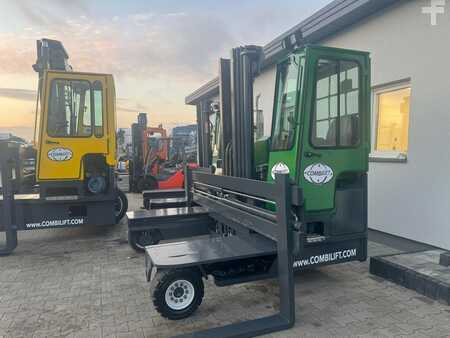 Carretilla de 4 vías 2015  Combilift C4000 - DIESEL-Triplex 5500mm-3102 hours-Like new (28)