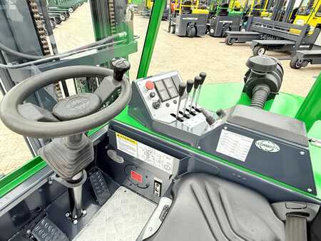 Négyutas targonca 2017  Combilift CB3000 / DIESEL / TRIPLEX 4900MM / FREE LIFT / SIDESHIFT / FORK POSITIONER / 1500MM FORKS / LIKE NEW (10)