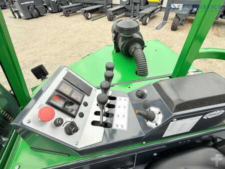 Négyutas targonca 2017  Combilift CB3000 / DIESEL / TRIPLEX 4900MM / FREE LIFT / SIDESHIFT / FORK POSITIONER / 1500MM FORKS / LIKE NEW (13)