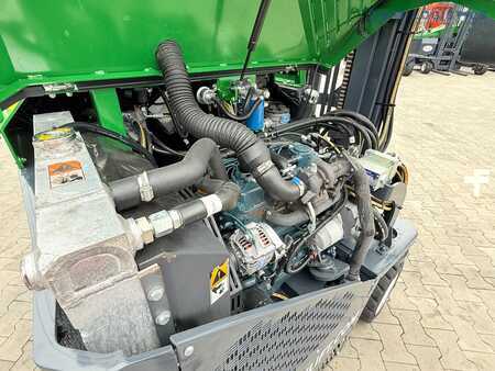 Négyutas targonca 2017  Combilift CB3000 / DIESEL / TRIPLEX 4900MM / FREE LIFT / SIDESHIFT / FORK POSITIONER / 1500MM FORKS / LIKE NEW (14)