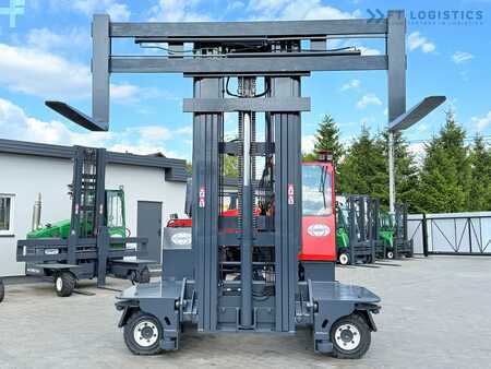 Vierweg zijlader 2007  Combilift C8000 / GAS / TRIPLEX 8300 / WIDE FORK POSITIRONER / FREE-LIFT / A comprehensive range of four-way and side-loading forklifts. (24)