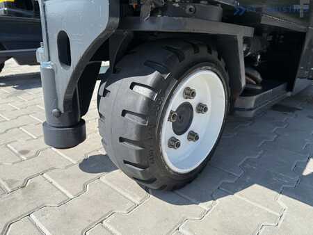 Wózki 4-kierunkowe 2013  Combilift C5000E / ELECTRIC / TRIPLEX 8300MM / FULL FREE LIFT / WIDE POSITIONER / FORK SIDESHIFT / BATTERY LIKE NEW (3)