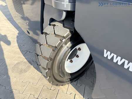 4-Vejs truck 2012  Combilift C6000SR / DUPLEX / 4200MM / LOAD CLAMP ON FORKS / FREE LIFT / DIESEL / POSITIONER / NEW TIRES / LIKE NEW / Wide range of four-way and side loaders, tailored to diverse needs and applications. (39)