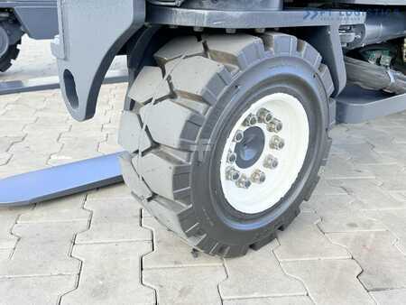 Čtyřcestný vysokozdvižný vozík 2008  Combilift C4500 / LPG / DUPLEX - 4500MM / FORK POSITIONER / FREE LIFT / FULL CABIN / ONLY 6,178 HOURS / CONDITION – LIKE NEW! (5)