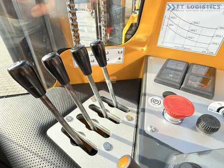 Čtyřcestný vysokozdvižný vozík 2011  Combilift Multidirectional / 4-Way Forklift C4000 / LPG / Duplex 4500 mm / Only 6,604 Operating Hours / Side Shift / Full Cabin / Excellent Condition. Wide range of multidirectional and sideloader forklifts ava (18)