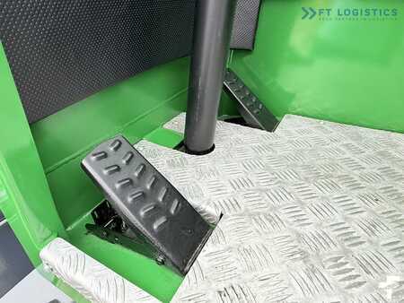 Empilhador Quatro caminhos 2018  Combilift C4500 / DIESEL / DUPLEX 4000MM / WIDE FORK POSITIONER / HEATING / FULL CABIN / EXCELLENT CONDITION / A wide range of four-way and side loaders tailored to diverse needs and applications. (12)