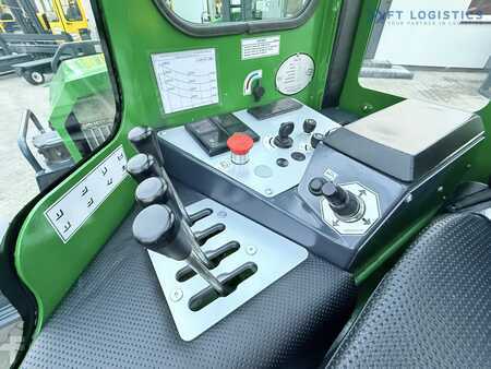 Empilhador Quatro caminhos 2018  Combilift C4500 / DIESEL / DUPLEX 4000MM / WIDE FORK POSITIONER / HEATING / FULL CABIN / EXCELLENT CONDITION / A wide range of four-way and side loaders tailored to diverse needs and applications. (17)