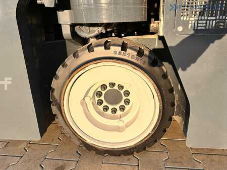 Vierweg zijlader 2014  Combilift C3000CB / LPG / TRIPLEX - 4900MM / LPG / FREE LIFT / POSITIONER / FORK SIDE SHIFT / ONLY 7454 MTH / LIKE NEW (34)