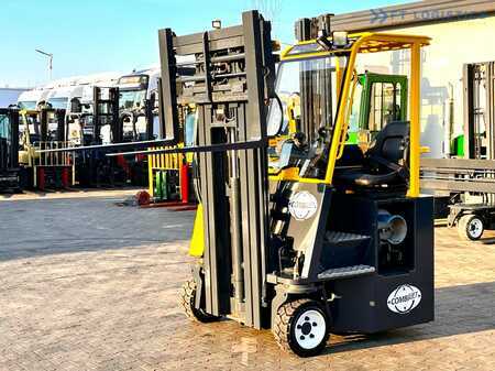 Wózki 4-kierunkowe 2014 Combilift C3000CB / LPG / TRIPLEX - 4900MM / LPG / FREE LIFT / POSITIONER / FORK SIDE SHIFT / ONLY 7454 MTH / LIKE NEW (1)