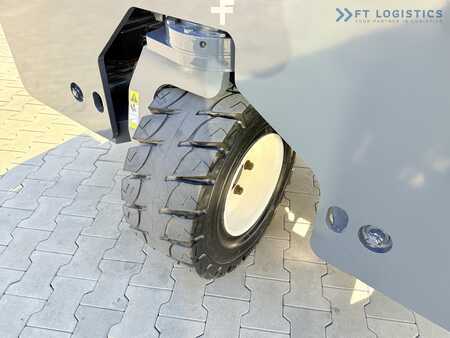 Vierweg zijlader 2017  Combilift FOUR-WAY MULTIDIRECTIONAL FORKLIFT C5000 / GAS / TRIPLEX 6000MM / ONLY 4263 HOURS / FORK POSITIONER / EXCELLENT CONDITION / Wide range of four-way and sideloader forklifts available (8)