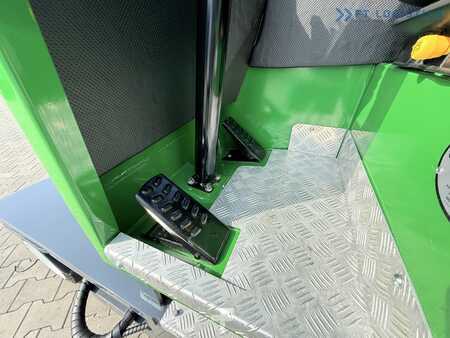 Čtyřcestný vysokozdvižný vozík 2012  Combilift C2500 / LPG / TRIPLEX 4900 mm / Free Lift / Only 2,446 Operating Hours / Fork Positioner / Full Cabin / Excellent Condition. Wide range of multidirectional and sideloader forklifts available, tailored (13)