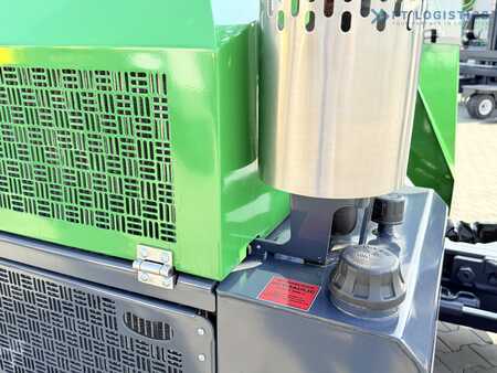 Čtyřcestný vysokozdvižný vozík 2012  Combilift C2500 / LPG / TRIPLEX 4900 mm / Free Lift / Only 2,446 Operating Hours / Fork Positioner / Full Cabin / Excellent Condition. Wide range of multidirectional and sideloader forklifts available, tailored (35)