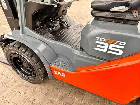 Chariots élévateurs diesel 2015  Toyota 52-8FDJF35 / DIESEL / 2016 / ONLY 2,096 HOURS / DUPLEX MAST / LIKE NEW (15)