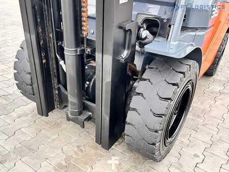 Chariots élévateurs diesel 2015  Toyota 52-8FDJF35 / DIESEL / 2016 / ONLY 2,096 HOURS / DUPLEX MAST / LIKE NEW (20)