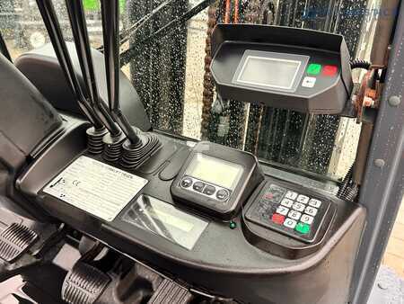 Chariots élévateurs diesel 2015  Toyota 52-8FDJF35 / DIESEL / 2016 / ONLY 2,096 HOURS / DUPLEX MAST / LIKE NEW (22)