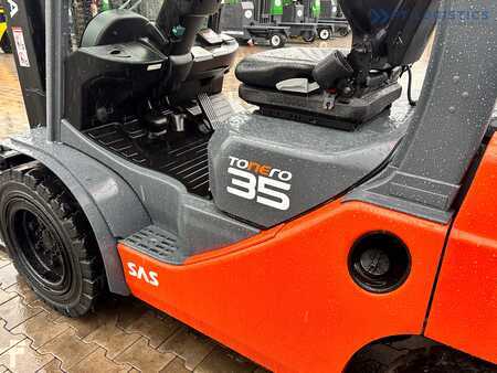 Chariots élévateurs diesel 2015  Toyota 52-8FDJF35 / DIESEL / 2016 / ONLY 2,096 HOURS / DUPLEX MAST / LIKE NEW (24)