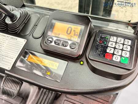 Chariots élévateurs diesel 2015  Toyota 52-8FDJF35 / DIESEL / 2016 / ONLY 2,096 HOURS / DUPLEX MAST / LIKE NEW (32)