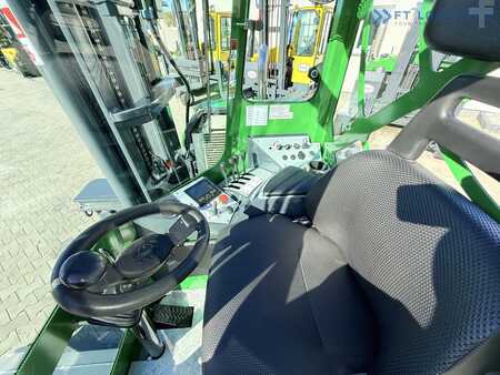 Čtyřcestný vysokozdvižný vozík 2020  Combilift Combilift Four-Way Multi-Directional Forklift C4500 / Diesel / Triplex 4900 mm / Only 4854 Operating Hours / Fork Positioner / Fully Enclosed Cabin with Heating / Excellent Condition. (17)