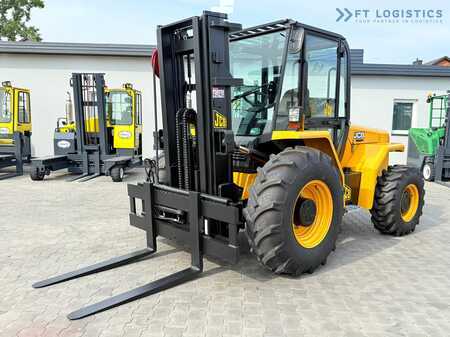 Terénní vysokozdvižný vozík 2012  JCB 940 / DIESEL / TRIPLEX 4500MM / FORK POSITIONER / FORK SIDESHIFT / 4T / NEW TYRES / LIKE NEW (1)