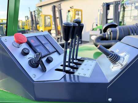 4-Tie Trukki 2014  Combilift Combilift C2500CB / TRIPLEX / 5500 MM / FULL FREE LIFT / DIESEL / ONLY 3768 HOURS / FORK POSITIONER / SIDE SHIFT / NEW TYRES / LIKE NEW / Wide range of multi-directional and side-loading forklifts, ta (34)