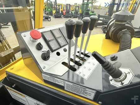 Čtyřcestný vysokozdvižný vozík 2016  Combilift CB2500 / DUPLEX / 4100MM / DIESEL / FREE LIFT / FORK POSITIONER / SIDE SHIFT / LIKE NEW / Wide range of four-way and side loaders, tailored to diverse needs and applications (18)