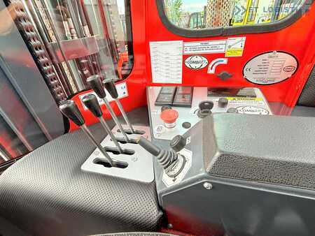 Čtyřcestný vysokozdvižný vozík 2017  Combilift COMBILIFT C4000 – TRIPLEX 9300 mm – Year 2017 – GAS – FREE LIFT – FORK SIDE SHIFT – CONDITION 5/5 (11)