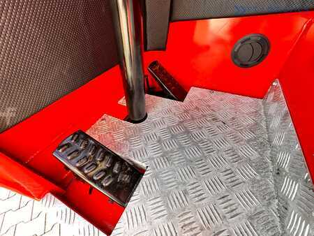 Čtyřcestný vysokozdvižný vozík 2017  Combilift COMBILIFT C4000 – TRIPLEX 9300 mm – Year 2017 – GAS – FREE LIFT – FORK SIDE SHIFT – CONDITION 5/5 (15)