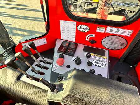 Čtyřcestný vysokozdvižný vozík 2017  Combilift COMBILIFT C4000 – TRIPLEX 9300 mm – Year 2017 – GAS – FREE LIFT – FORK SIDE SHIFT – CONDITION 5/5 (18)