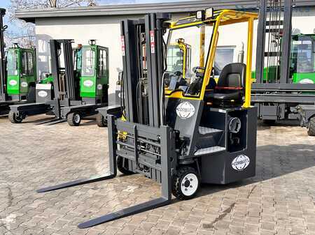 Wózki 4-kierunkowe 2014 Combilift C3000CB / GAS / TRIPLEX / 4900MM / FREE LIFT / FORK POSITIONER / SIC3000CB / GAS / TRIPLEX / 4900MM / FREE LIFT / FORK POSITIONER / SIDE SHIFT / LIKE NEWDE SHIFT / LIKE NEW (1)