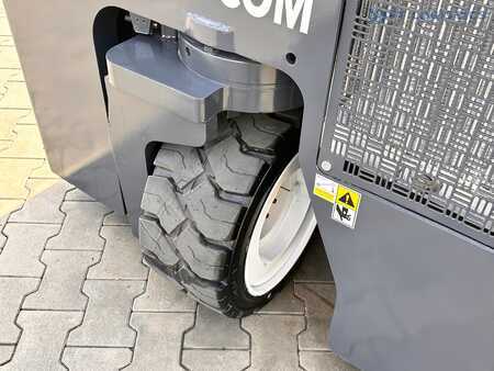 Wózki 4-kierunkowe 2014  Combilift C3000CB / GAS / TRIPLEX / 4900MM / FREE LIFT / FORK POSITIONER / SIC3000CB / GAS / TRIPLEX / 4900MM / FREE LIFT / FORK POSITIONER / SIDE SHIFT / LIKE NEWDE SHIFT / LIKE NEW (11)