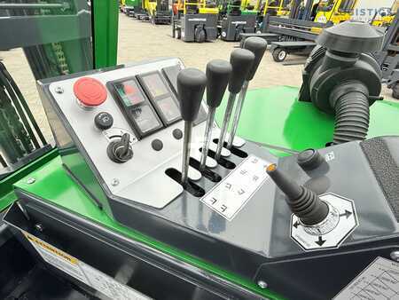 Čtyřcestný vysokozdvižný vozík 2017  Combilift CB3000 / DIESEL / TRIPLEX 4900MM / FREE LIFT / SIDESHIFT / FORK POSITIONER / 1500MM FORKS / LIKE NEW (19)