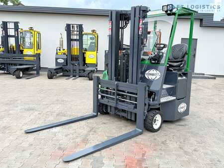 Čtyřcestný vysokozdvižný vozík 2017  Combilift CB3000 / DIESEL / TRIPLEX 4900MM / FREE LIFT / SIDESHIFT / FORK POSITIONER / 1500MM FORKS / LIKE NEW (2)