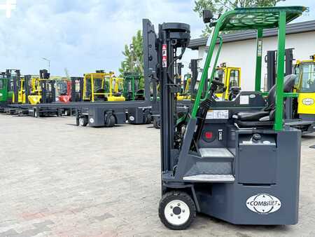 Čtyřcestný vysokozdvižný vozík 2017  Combilift CB3000 / DIESEL / TRIPLEX 4900MM / FREE LIFT / SIDESHIFT / FORK POSITIONER / 1500MM FORKS / LIKE NEW (27)