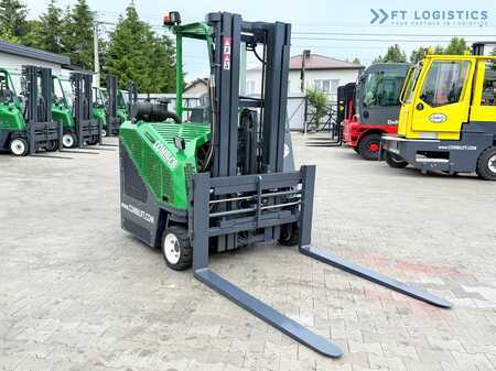 Čtyřcestný vysokozdvižný vozík 2017  Combilift CB3000 / DIESEL / TRIPLEX 4900MM / FREE LIFT / SIDESHIFT / FORK POSITIONER / 1500MM FORKS / LIKE NEW (4)