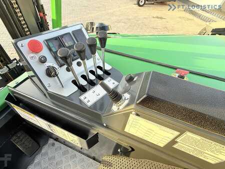 Vierweg zijlader 2017  Combilift FOUR-WAY / MULTI-DIRECTIONAL FORKLIFT – CB4000 / GAS / TRIPLEX 5200MM / FULL FREE LIFT / FORK POSITIONER / SIDESHIFT / EXCELLENT CONDITION / A wide range of four-way and side loaders (14)