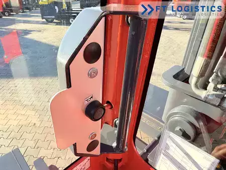 4-Tie Trukki 2018  Combilift C3000GST | GAS | TRIPLEX 8300MM | FREE-LIFT | FORK-POSITIONER | EXCELLENT CONDITION (34)