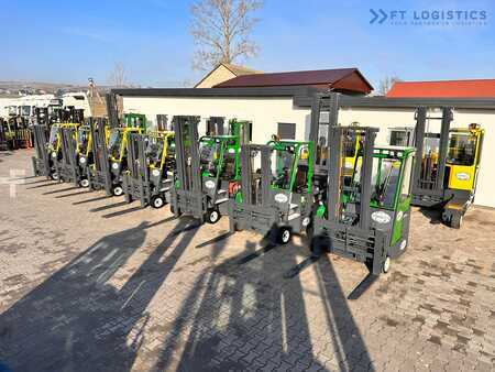 Combilift C3000CB / LPG / TRIPLEX - 4900MM / LPG / FREE LIFT / POSITIONER / FORK SIDE SHIFT / ONLY 7454 MTH / LIKE NEW